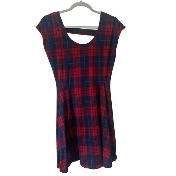 Rue21 Red & Navy Plaid Fit & Flare Skater Dress Large Cut-Out Back Stretchy Knit - Picture 1 of 5